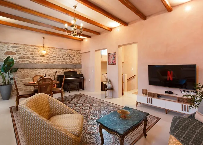 Casa Emiliana